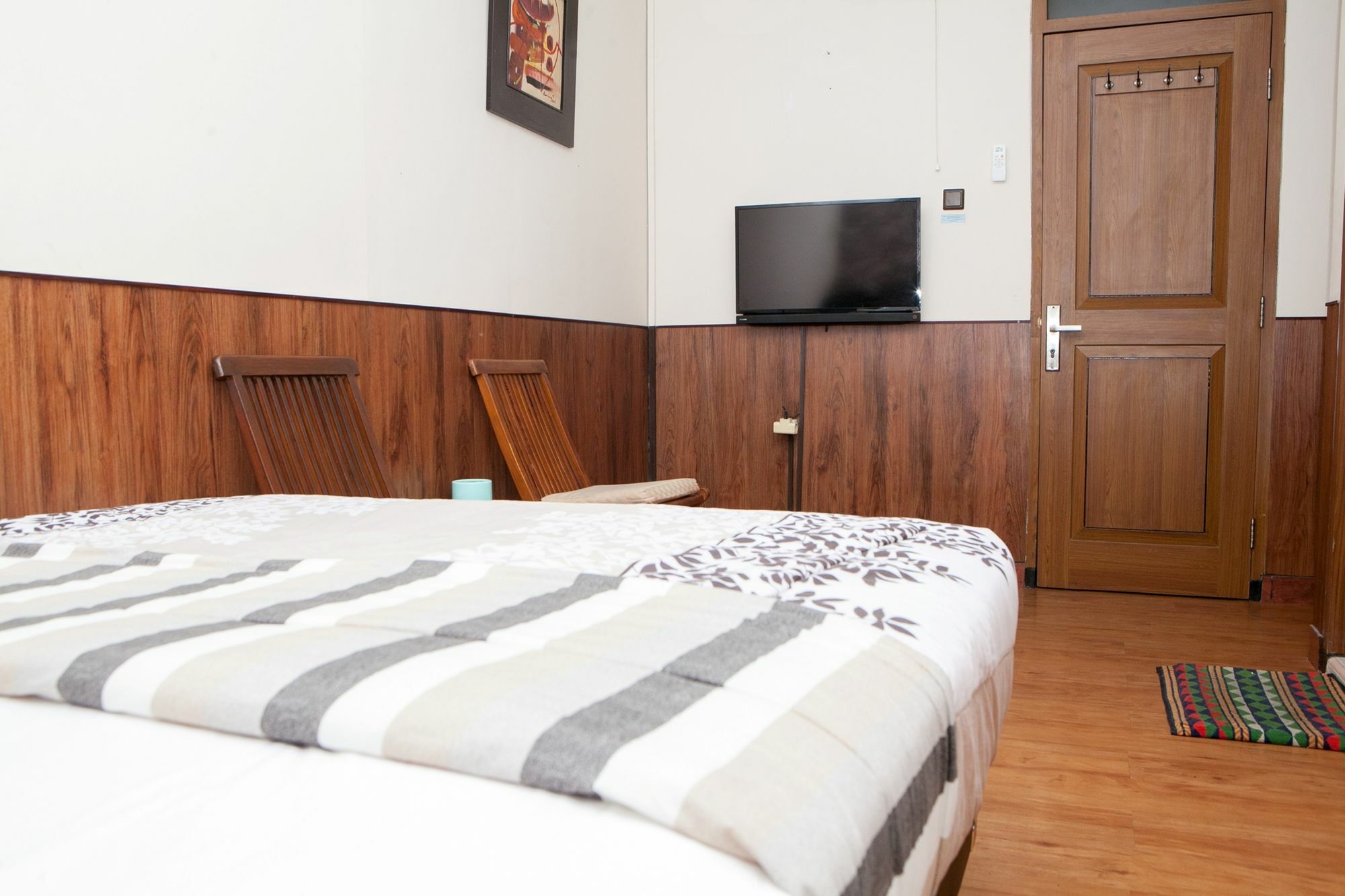 Reddoorz Plus Near Riau Street Bandung Eksteriør billede