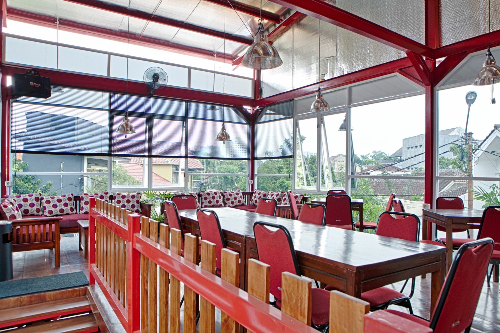 Reddoorz Plus Near Riau Street Bandung Eksteriør billede